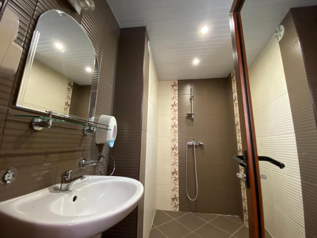 Family Hotel Kavrakovi Pavel Banja Exteriér fotografie